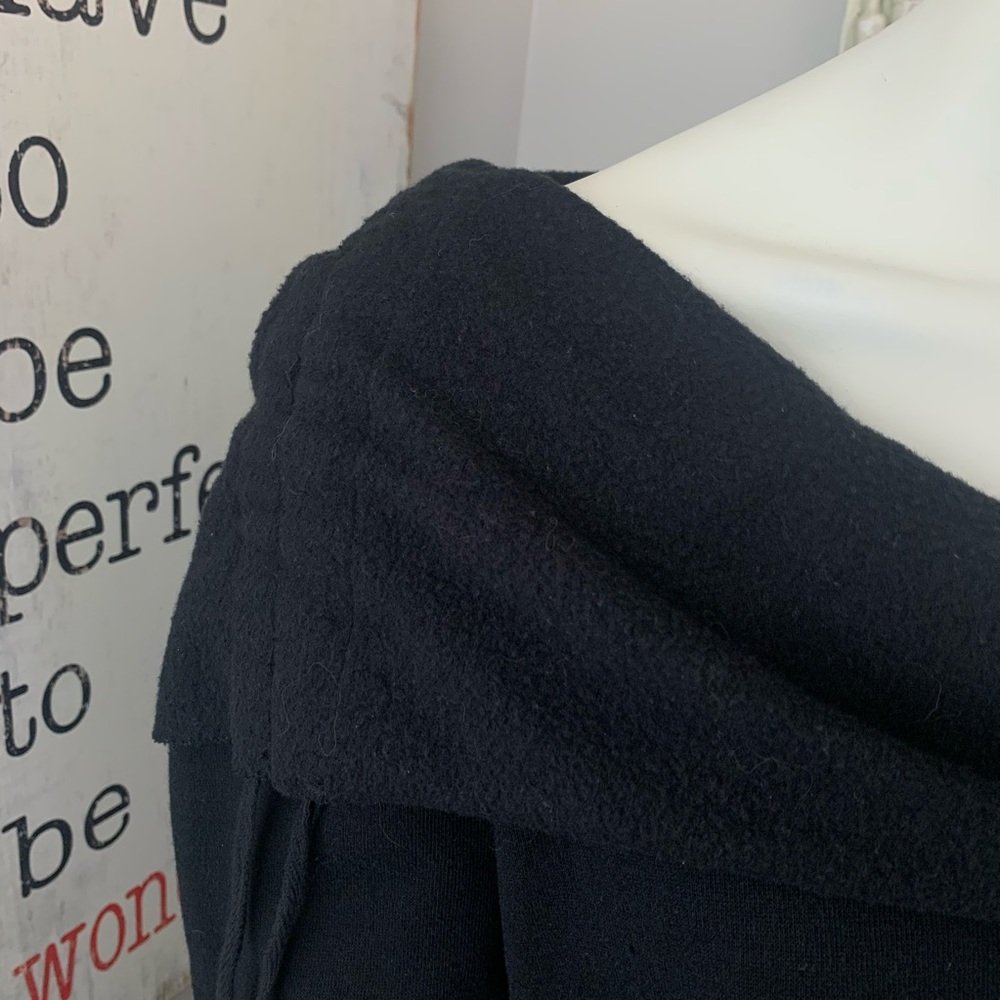 Freedom Trail Kyodan wide funnel neck sweatshirt - Picture 8 of 11
